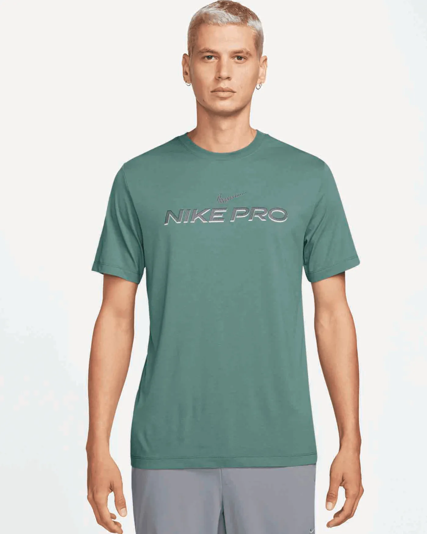 DRI FIT NP GFX M